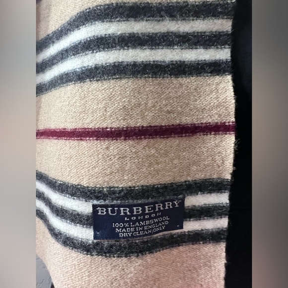 Burberry Narrow Check 💯Lambswool Scarf Authentic Preloved Unisex - Picture 3 of 4